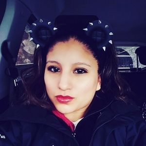 Meet your Posher, Vanessa